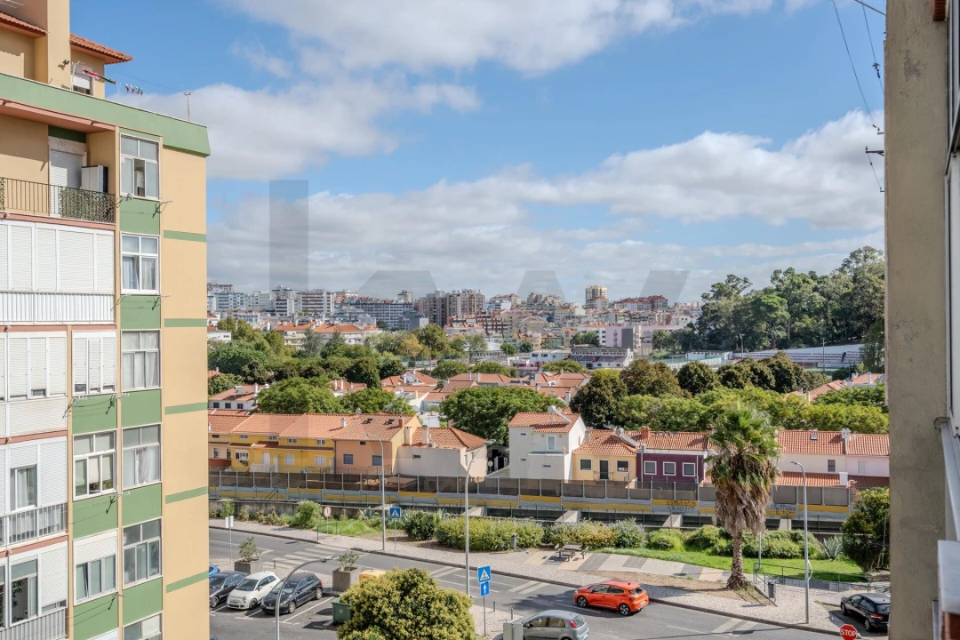 Apartamento T1 para Venda em Águas Livres Foto 17
