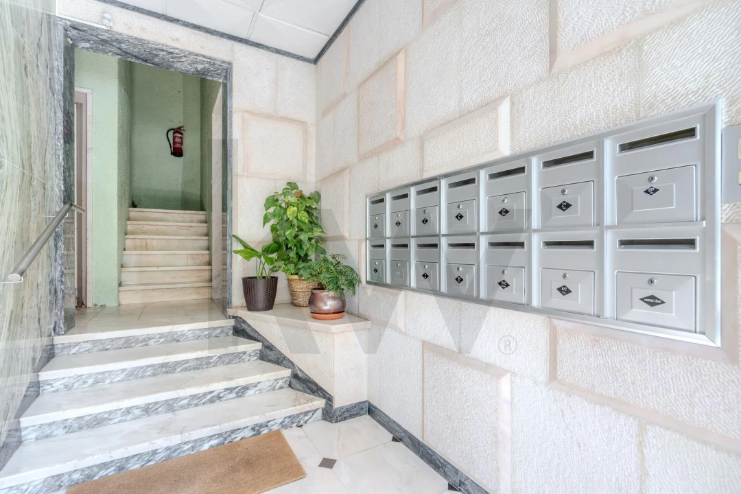 Apartamento T1 para Venda em Águas Livres Foto 28
