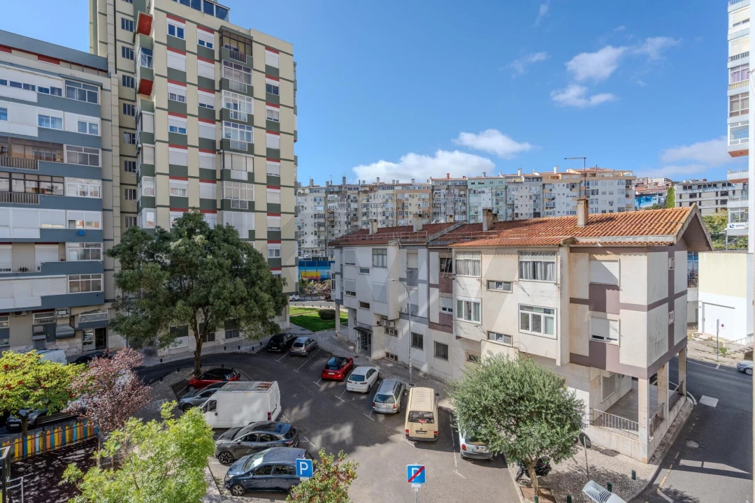 Apartamento T1 para Venda em Águas Livres Foto 27