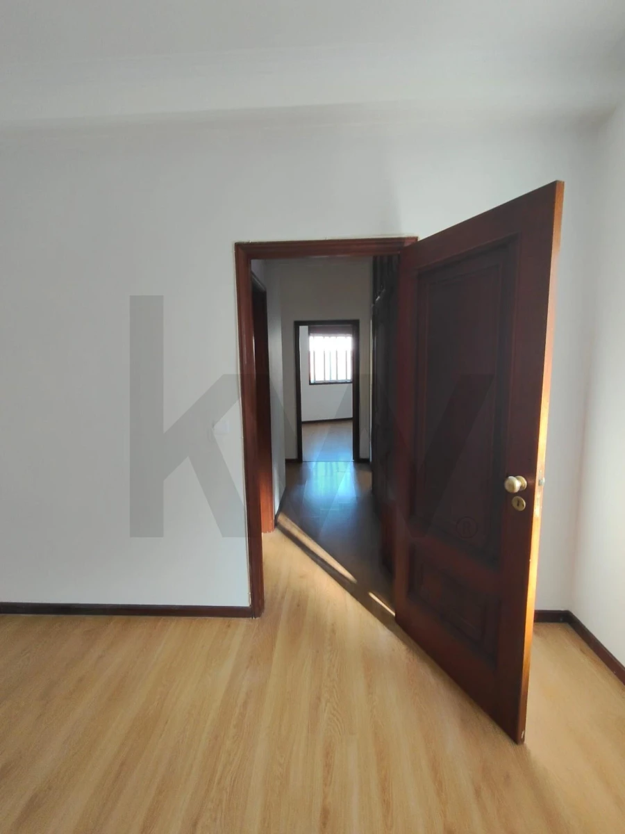 Apartamento T1 para Arrendamento em Bonfim Foto 3