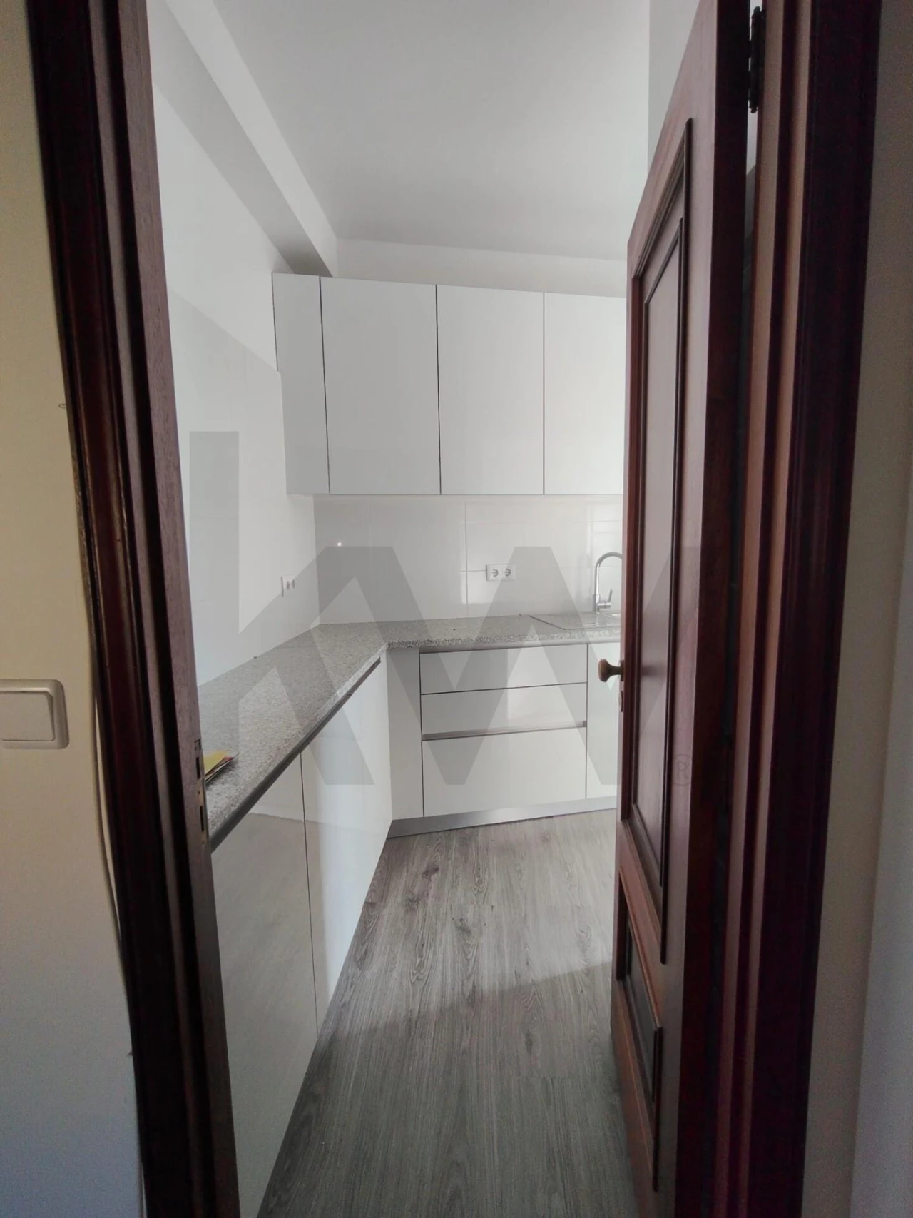 Apartamento T1 para Arrendamento em Bonfim Foto 7