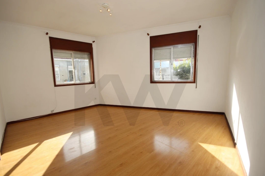 Apartamento T1 para Arrendamento em Bonfim Foto 6