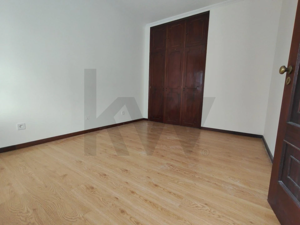 Apartamento T1 para Arrendamento em Bonfim Foto 15