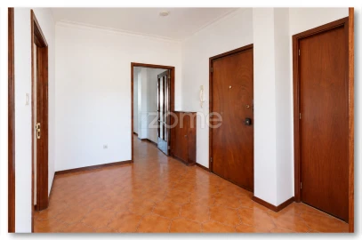 Apartamento T3 para Venda em Paranhos