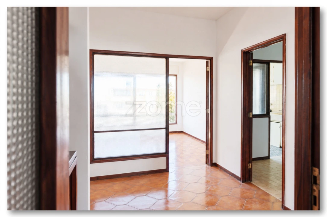 Apartamento T3 para Venda em Paranhos Foto 2