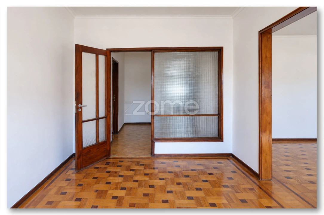Apartamento T3 para Venda em Paranhos Foto 3