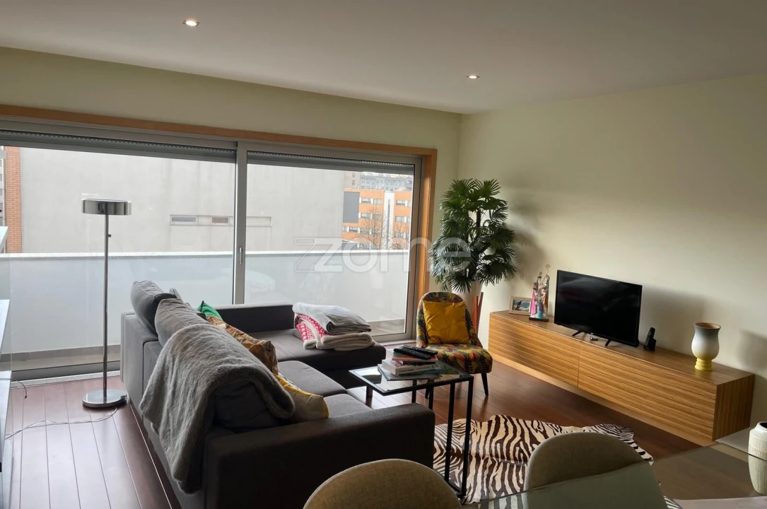 Apartamento T1 para Arrendamento em Santa Marinha e São Pedro da Afurada Foto 9