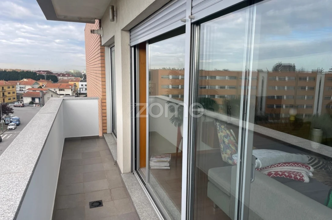 Apartamento T1 para Arrendamento em Santa Marinha e São Pedro da Afurada Foto 13