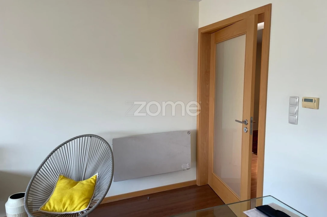 Apartamento T1 para Arrendamento em Santa Marinha e São Pedro da Afurada Foto 16