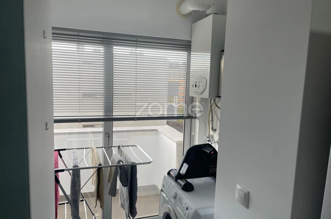 Apartamento T1 para Arrendamento em Santa Marinha e São Pedro da Afurada Foto 4