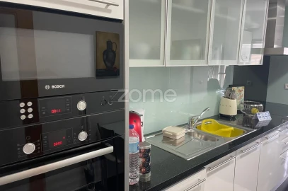 Apartamento T1 para Arrendamento em Santa Marinha e São Pedro da Afurada