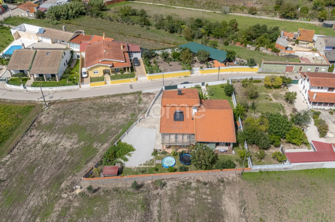 Moradia T4 para Venda em Febres Foto 62
