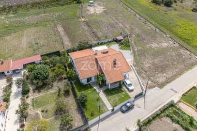 Moradia T4 para Venda em Febres