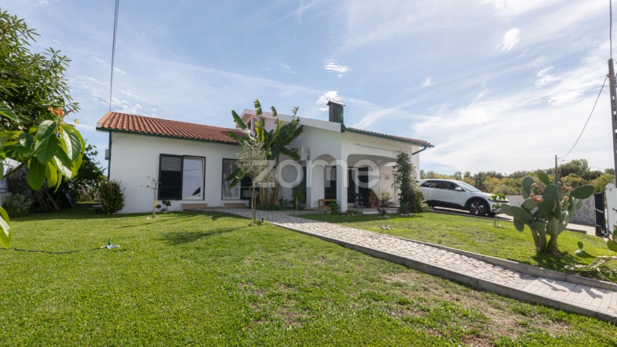 Moradia T4 para Venda em Febres