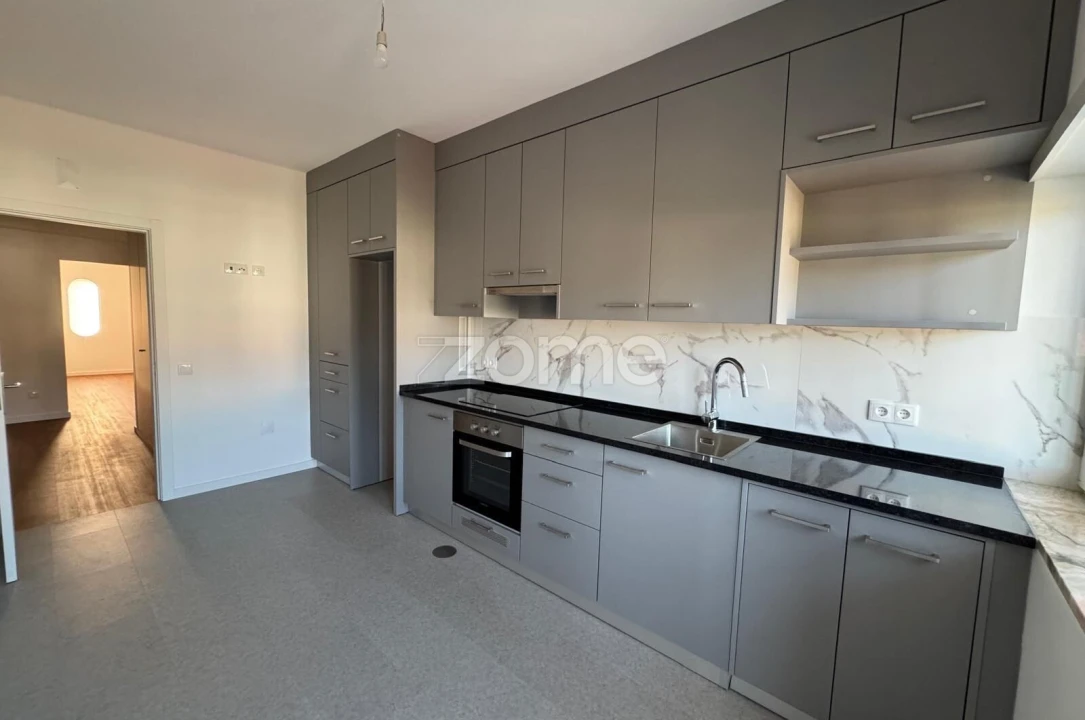 Apartamento T3 para Venda em Miranda do Corvo Foto 13