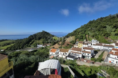 Moradia T3 para Venda em Agua de Pau