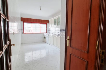 Apartamento T2 para Venda em Algueirão-Mem Martins