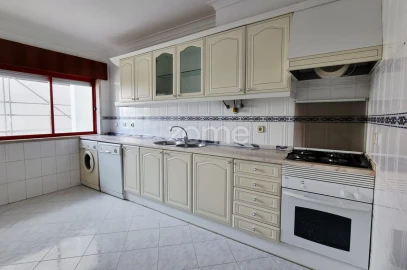 Apartamento T2 para Venda em Algueirão-Mem Martins