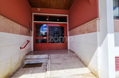 Apartamento T2 para Venda em Algueirão-Mem Martins