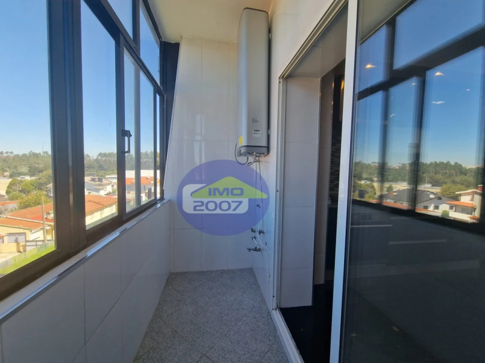 Apartamento T3 para Venda em Paços de Brandão Foto 6
