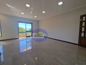Apartamento T3 para Venda em Paços de Brandão