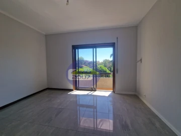 Apartamento T3 para Venda em Paços de Brandão