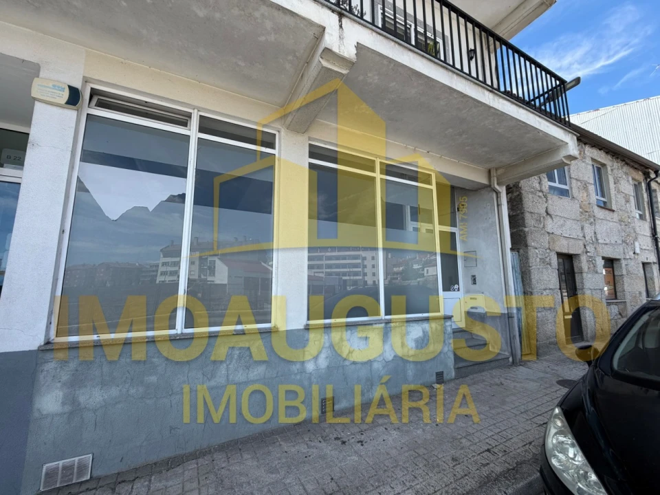 Loja para Arrendamento em Guarda Foto 5