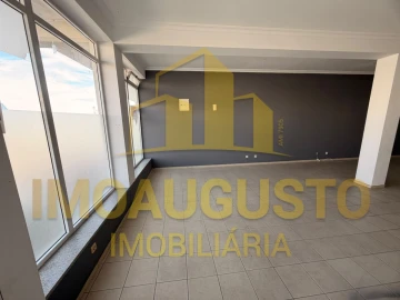 Loja para Arrendamento em Guarda