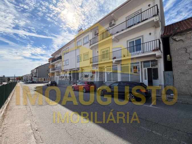 Loja para Arrendamento em Guarda Foto 8