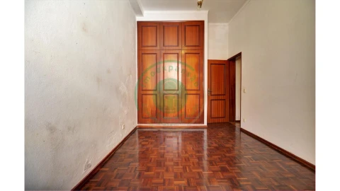 Moradia T6 para Venda em Buarcos