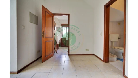 Moradia T6 para Venda em Buarcos