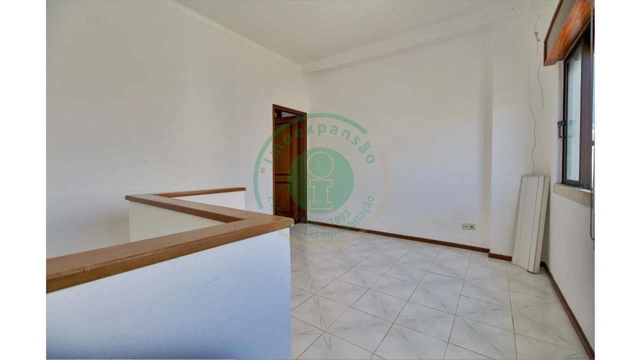 Moradia T6 para Venda em Buarcos Foto 37