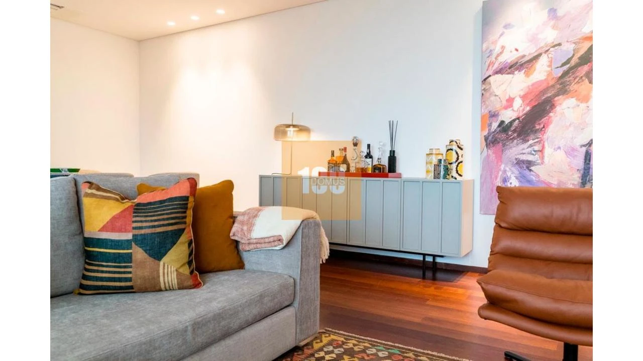 Apartamento T3 para Venda em Ramalde Foto 2