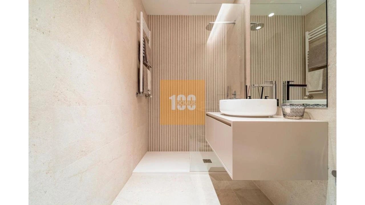 Apartamento T3 para Venda em Ramalde Foto 10