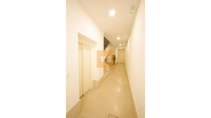 Apartamento T2 para Venda em Espinho Foto 10