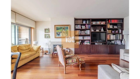 Apartamento T4 para Venda em Matosinhos e Leça da Palmeira