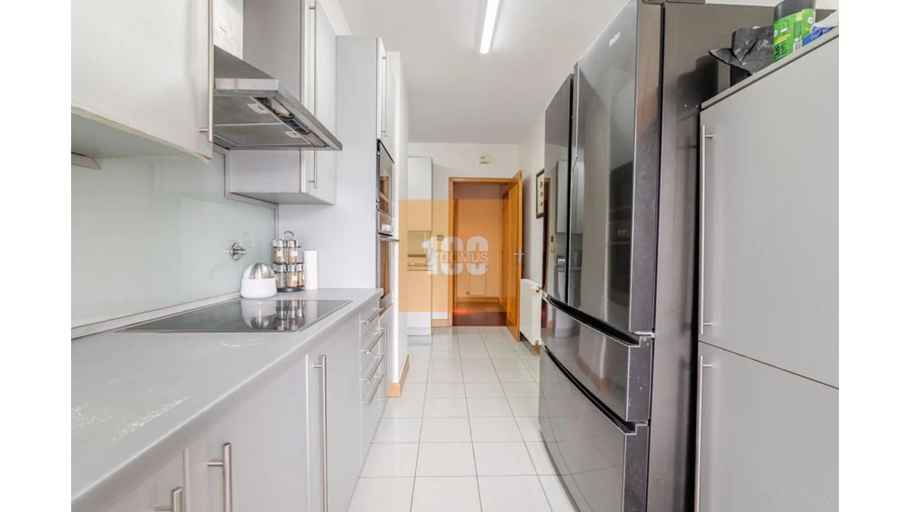 Apartamento T4 para Venda em Matosinhos e Leça da Palmeira Foto 1