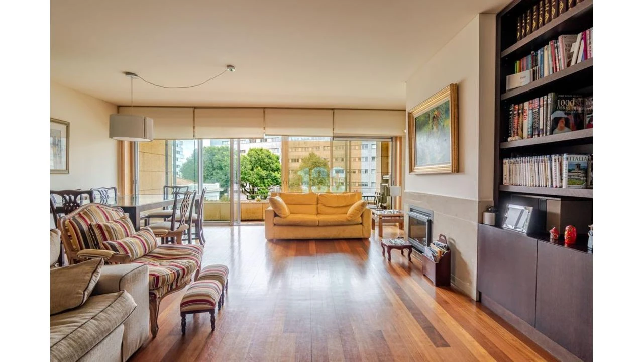 Apartamento T4 para Venda em Matosinhos e Leça da Palmeira Foto 5