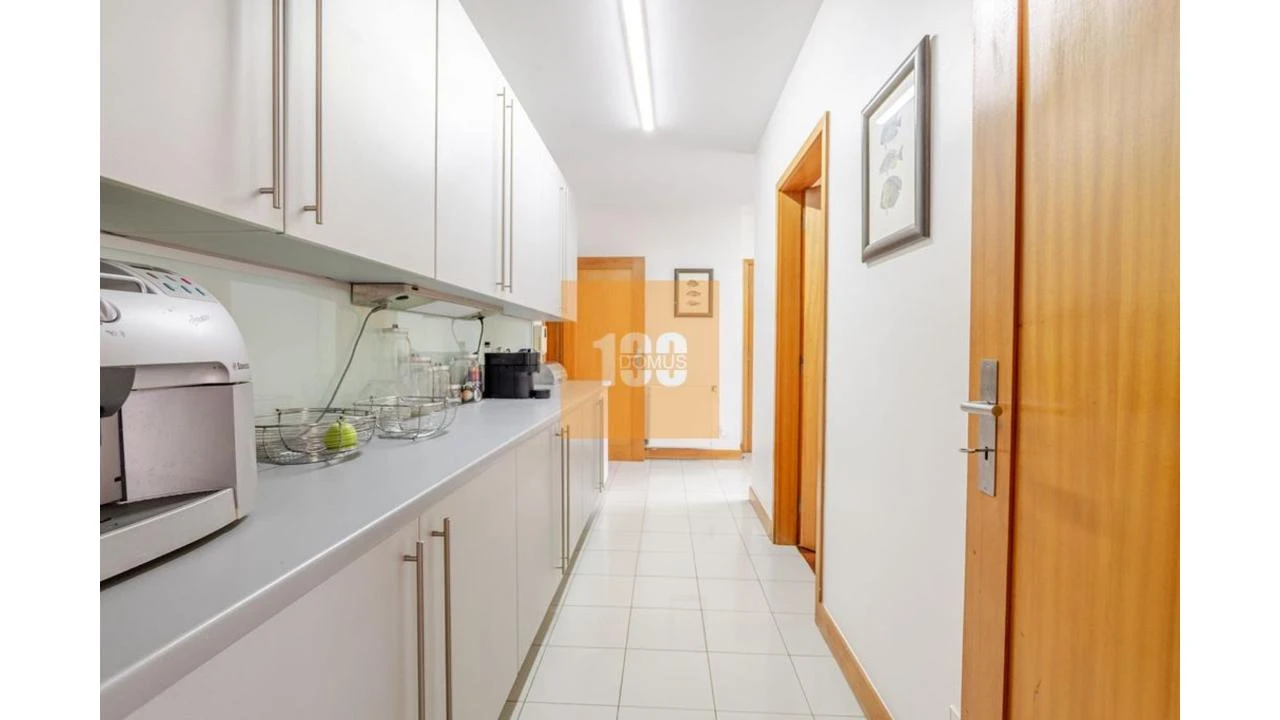 Apartamento T4 para Venda em Matosinhos e Leça da Palmeira Foto 12