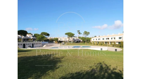 Moradia T2 para Arrendamento em Cascais e Estoril