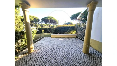Moradia T2 para Arrendamento em Cascais e Estoril