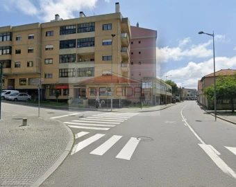 Apartamento T1 para Arrendamento em Canelas