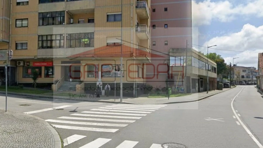 Apartamento T1 para Arrendamento em Canelas