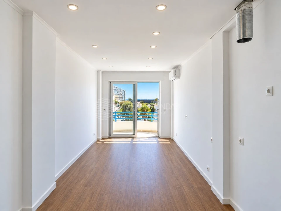 Apartamento T1 para Venda em Costa da Caparica Foto 5