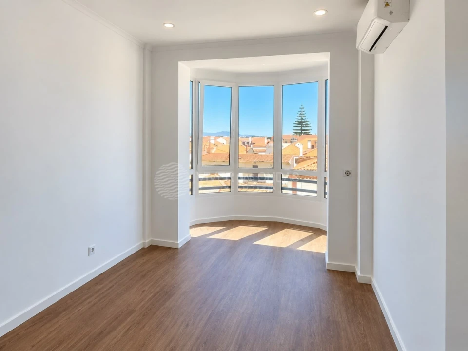 Apartamento T1 para Venda em Costa da Caparica Foto 11