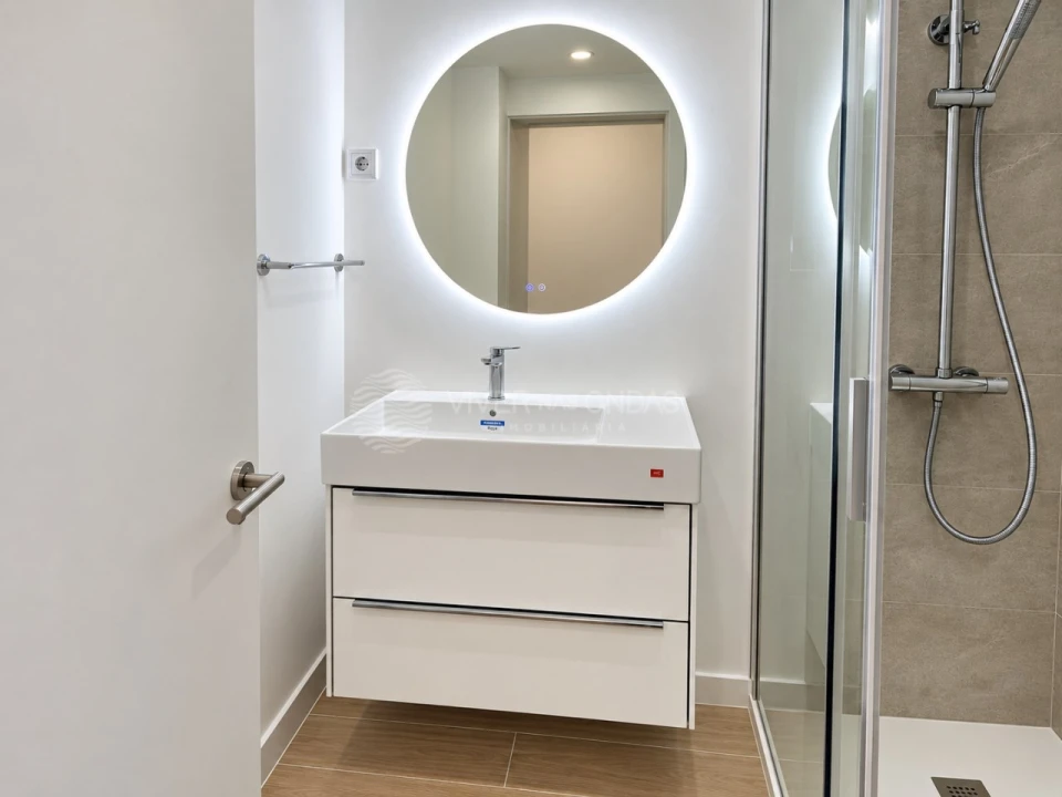 Apartamento T1 para Venda em Costa da Caparica Foto 23