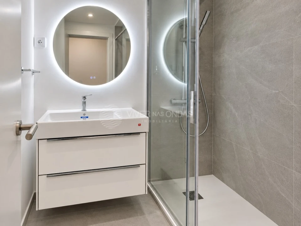 Apartamento T1 para Venda em Costa da Caparica Foto 24