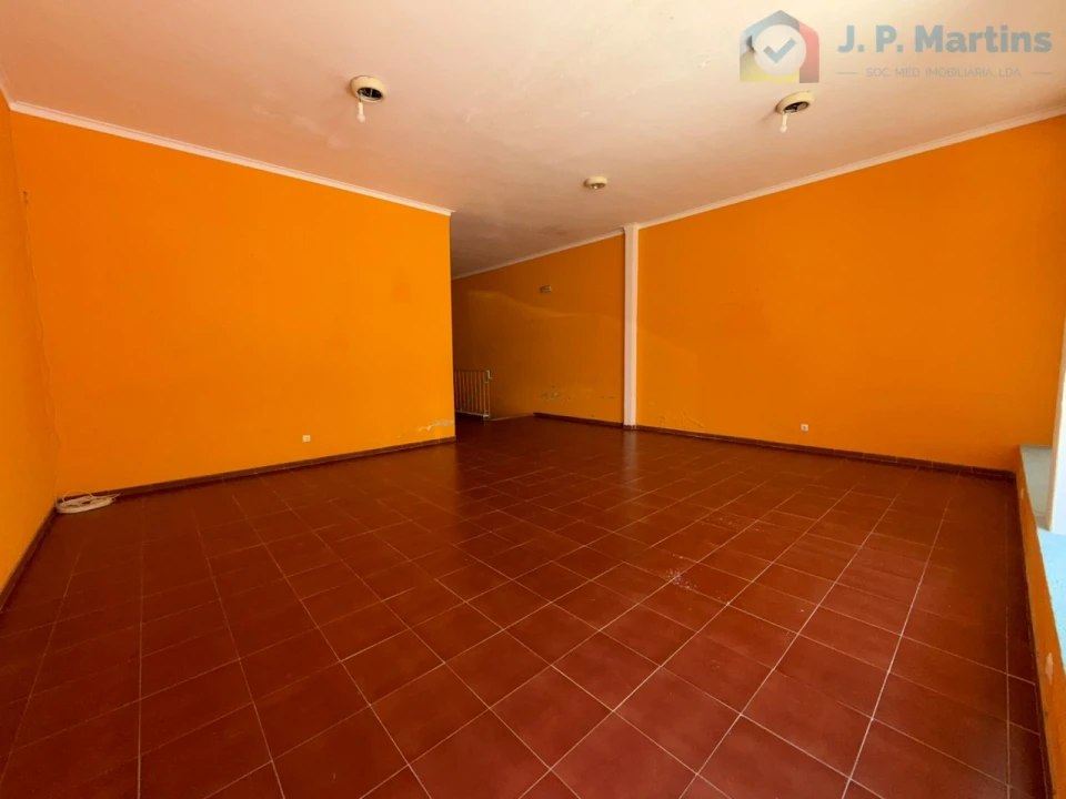 Loja para Venda em Baixa da Banheira e Vale da Amoreira Foto 7