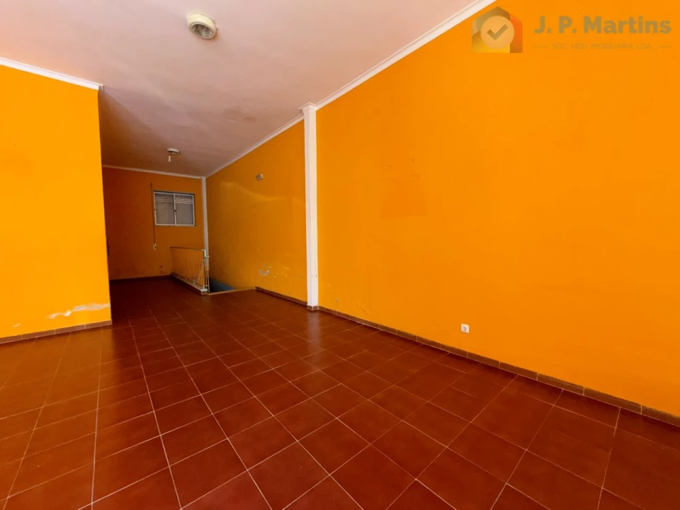 Loja para Venda em Baixa da Banheira e Vale da Amoreira Foto 8