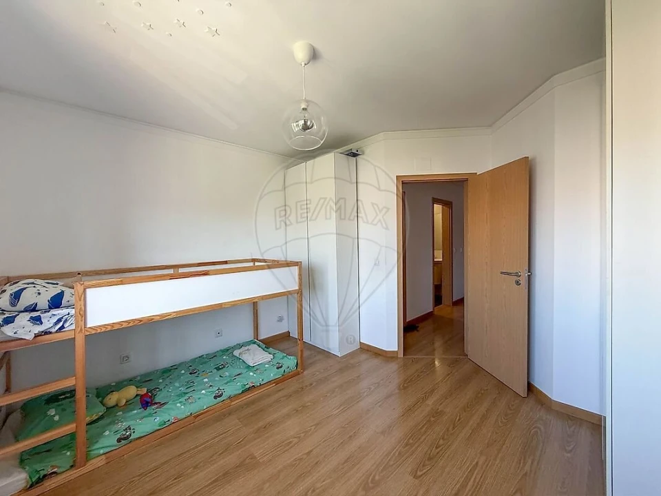 Apartamento T2 para Venda em Corroios Foto 29